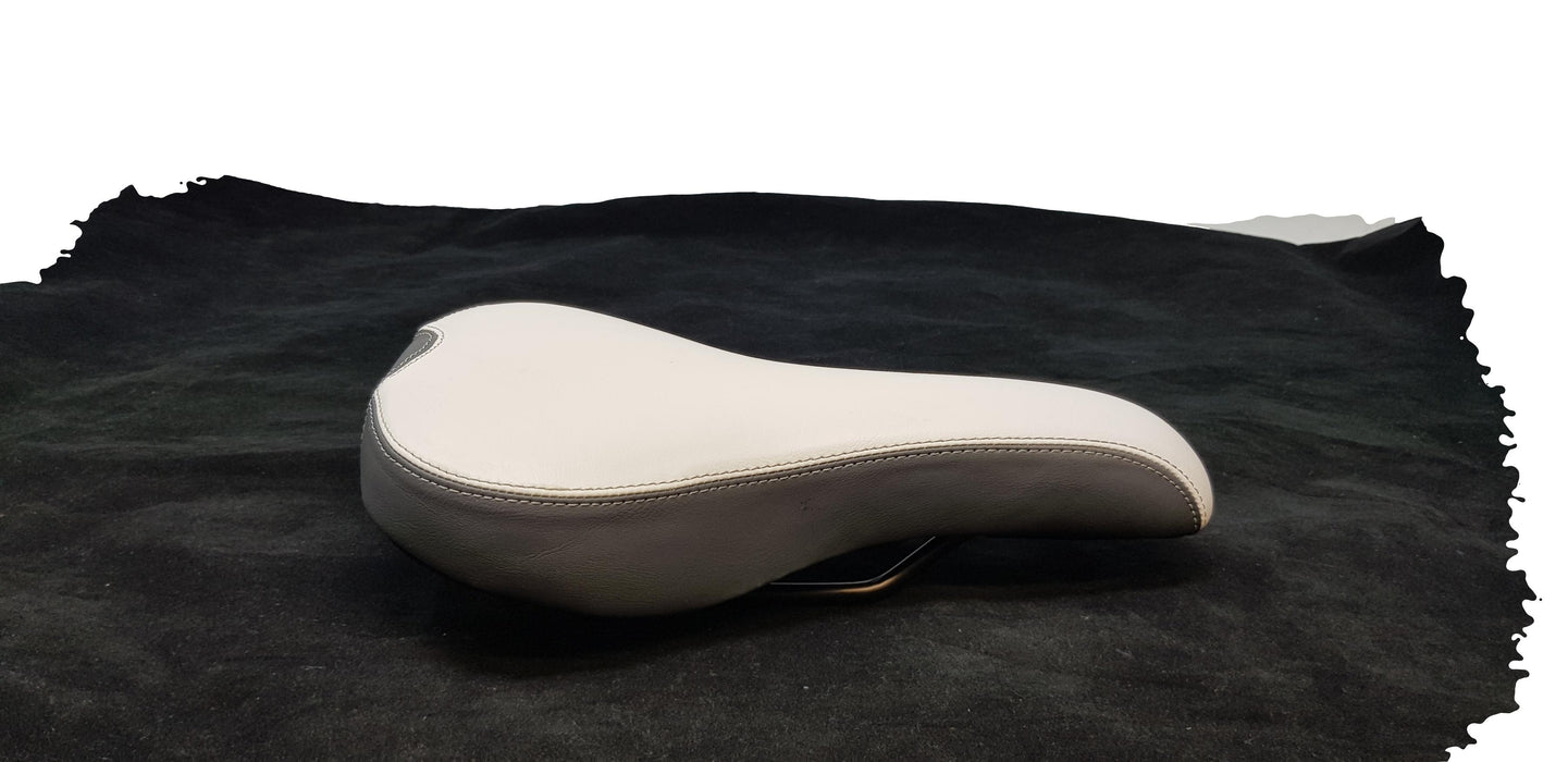 Justek (Selle Royal) 2 Tone White-grey Saddle Comfort Padded Adults Bike Cycle Seat