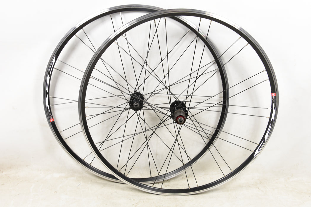 Pair 700c 622 x 13 Road Bike Racer CFX Rim Wheels 8/9/10 spd Cassette 100/130mm Black