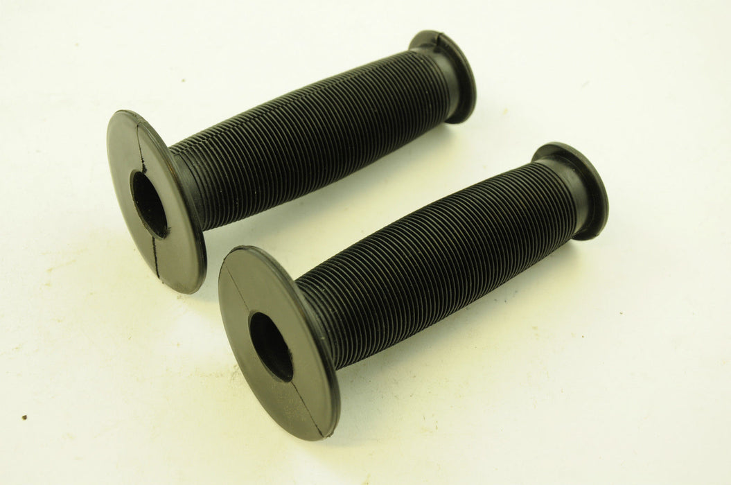 OLD SCHOOL BMX OR MODERN BMX BLACK MUSHROOM TYPE HANDLEBAR GRIPS NEW