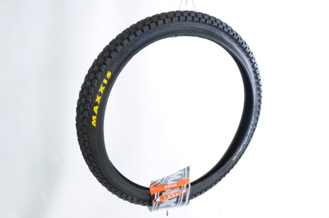 A MAXXIS HOLY ROLLER 20 x 1.95” BMX ROAD STREET BIKE TYRE BLACK