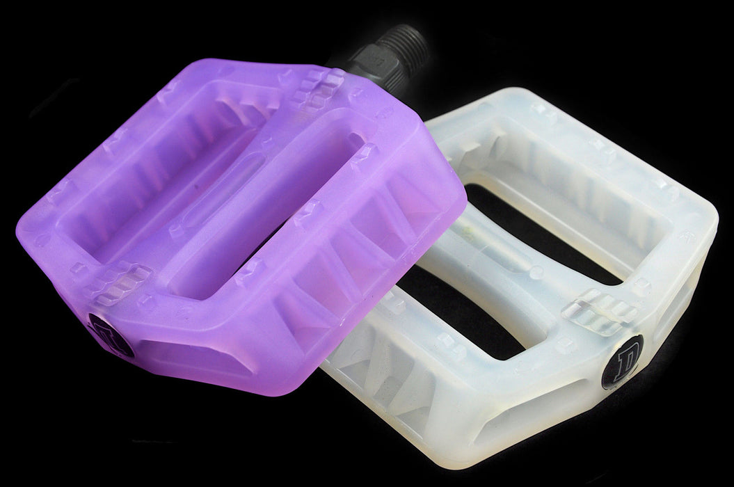 DIAMONDBACK 9-16 BIKE UV REACTIVE COLOUR CHANGE WHITE-PURPLE GRINDING PEDALS-50%