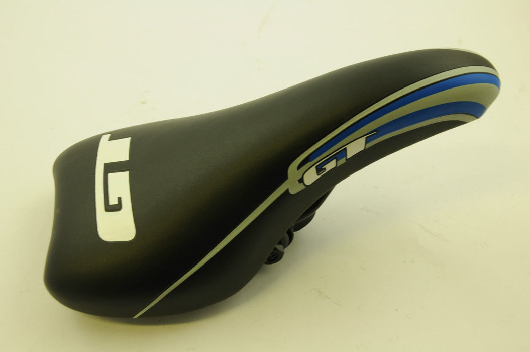 GT-14 B1 OLD SCHOOL BMX VISCOUNT GT BMX SADDLE BIKE SEAT BLACK BLUE TRIM YEAR M