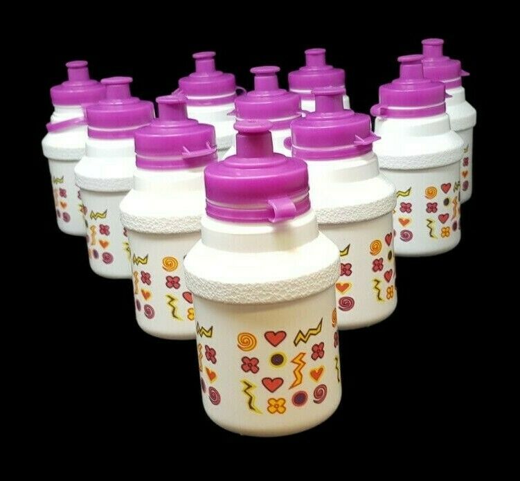 JOB LOT OF 10 X SMALL WHITE HEARTS AND FLOWERS BIKE WATER BOTTLES KIDS FOOTBALL DRINKS BOTTLES…