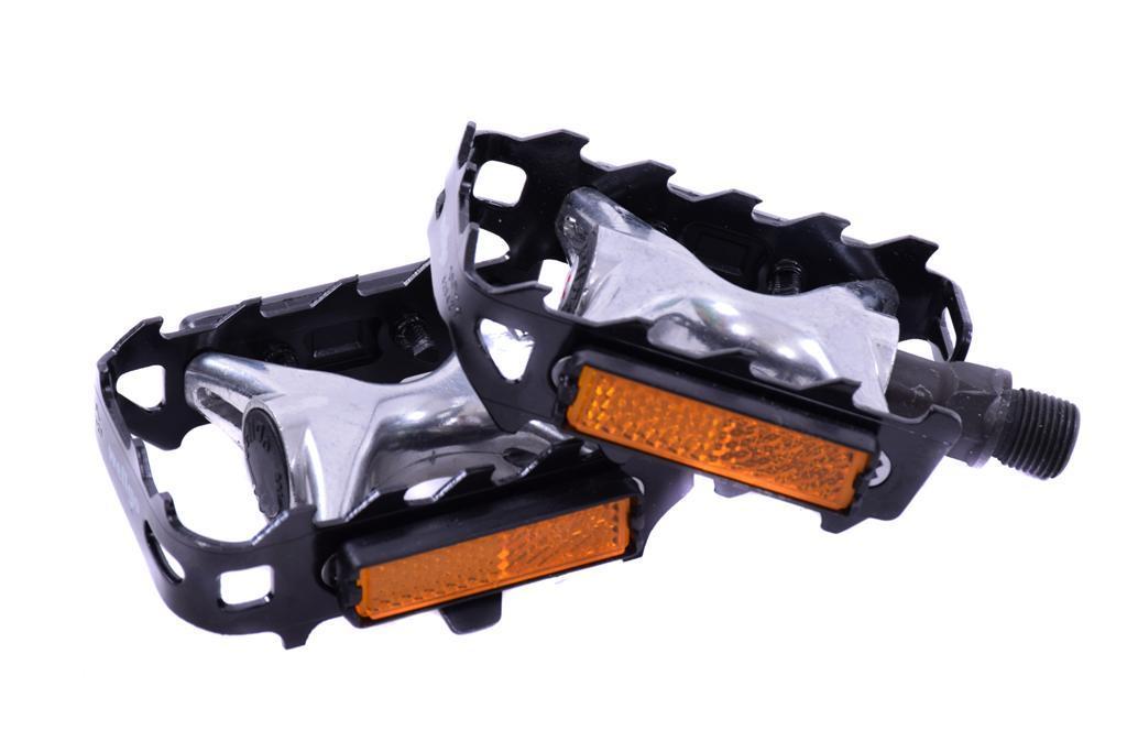 ALLOY MTB PEDALS FROM WELLGO 9-16" BIKE ALLOY BODY PEDALS AT BARGAIN PRICE NEW