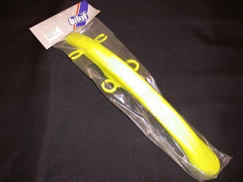 PAIR TRENDY YELLOW CLIP ON CLIP OFF BIKE MUDGUARDS SUIT RACING ROAD BIKES, RACER