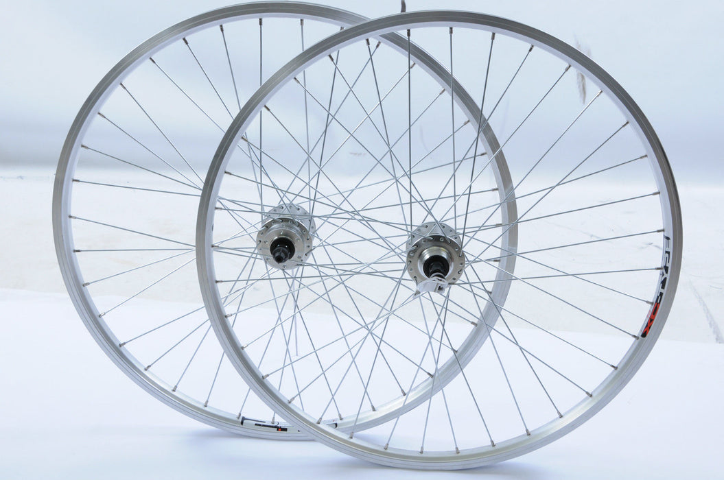 PAIR DISC BRAKE WHEELS 26" MTB DUAL DOUBLE WALL RIMS MULTI SPEED HUB SILVER