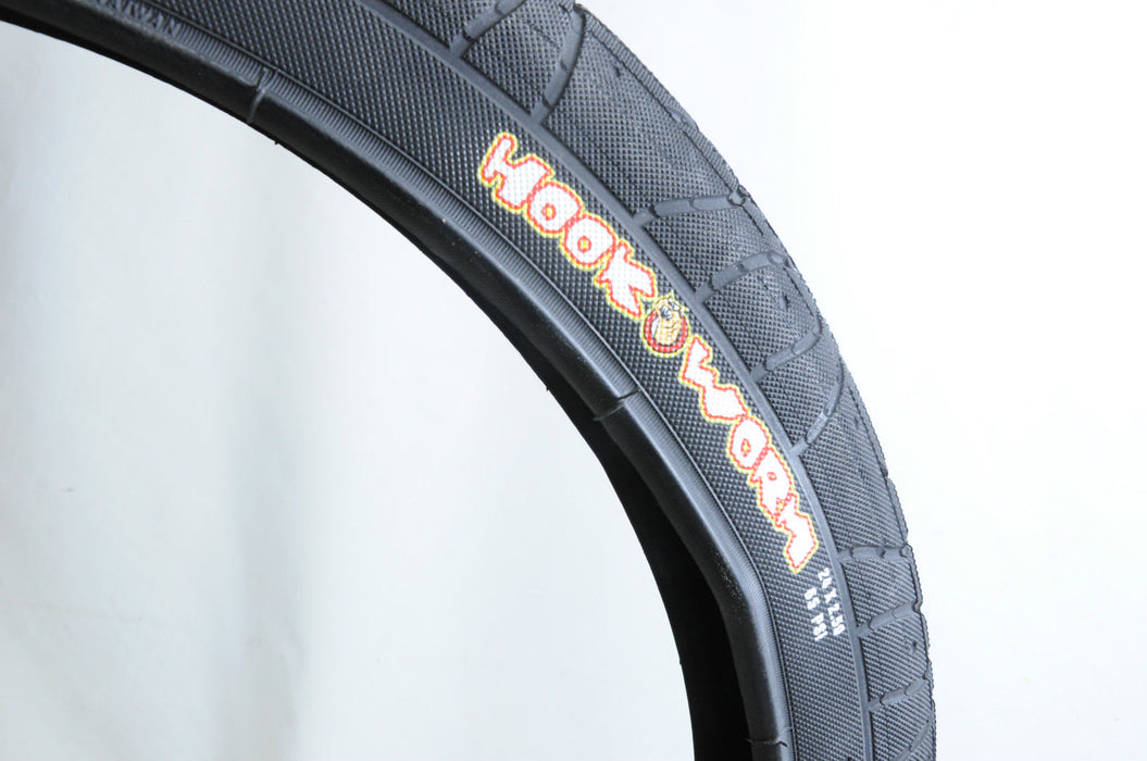 MAXXIS HOOKWORM 24x2.5 (507 RIM) SUPERIDE STREET CRUISER TYRE & INNER TUBE DEAL