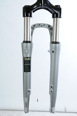 RST VITA T SILVER 700c (28”)PRELOAD SUSPENSION FORK 1 1-8” 260mm V OR DISC BRAKE