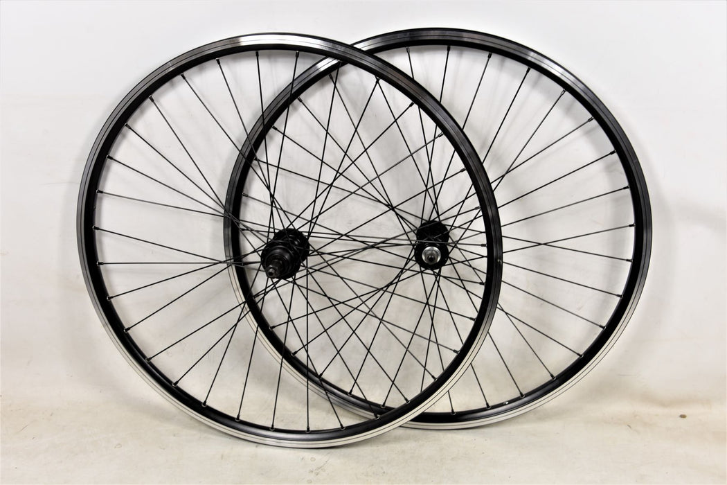 MTB ATB BIKE 26 x 1.75 559 RIM 6 or 7 or 8 SPEED BLACK ALLOY PAIR Q-R WHEELS NOS