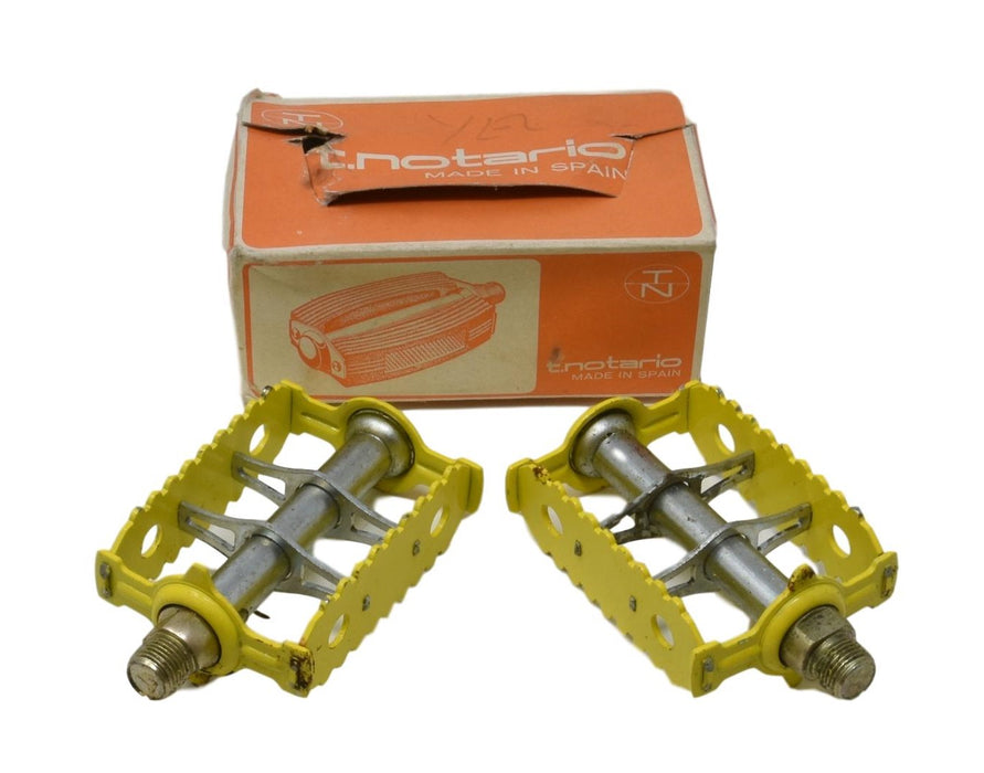 VINTAGE NOTARIO 9-16" RAT TRAP PEDALS MADE FOR BMX IN 80's YELLOW NOS