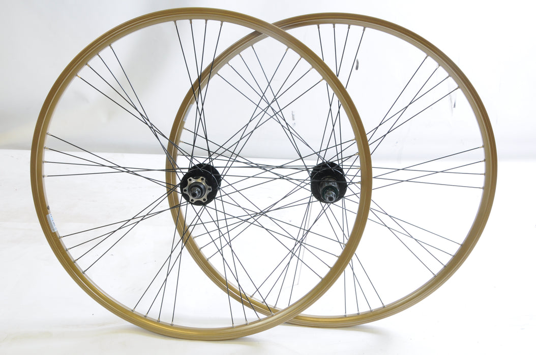 VERY SPECIAL PAIR 700c HYBRID BIKE WHEELS DISC BRAKE 8-9 SPEED CASSETTE 9 x 4 SPOKE PATTERN GOLD RIM