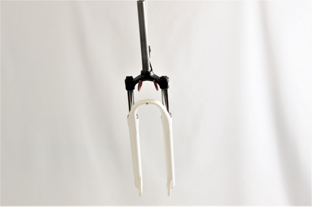 27.5 WHEEL 1 1-8” SUNTOUR M3030 SUSPENSION BIKE FORK FOR DISC BRAKES WHITE SALE