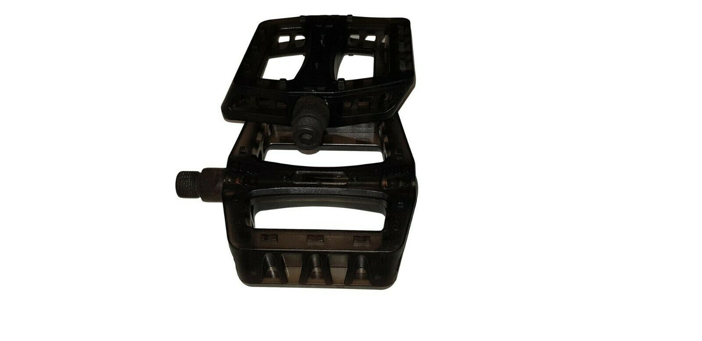 NEW VAVERT LIGHT BIKE POLYCARBONATE 9/16" FLAT PLATFORM BIKE PEDALS BLACK (PAIR)