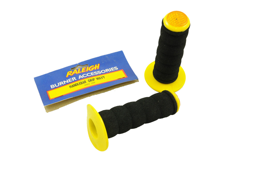 RALEIGH BURNER GENUINE MADE 80's OLD SCHOOL BMX HANDLEBAR GRIPS YELLOW