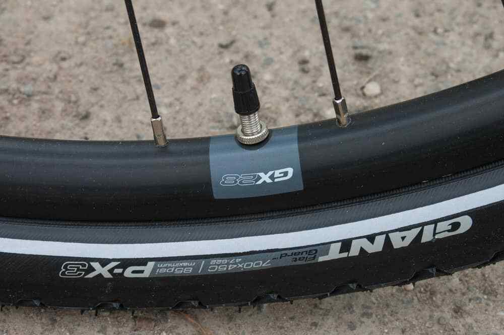 700 x 45c (622 - 47) Giant P-X3 Puncture Resistant Hybrid Bike Black Tyres